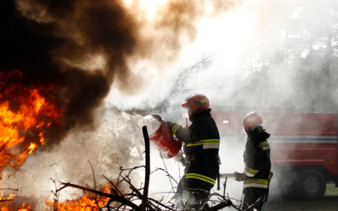Incendio in impianto di gestione rifiuti: richieste di bonifica urgente