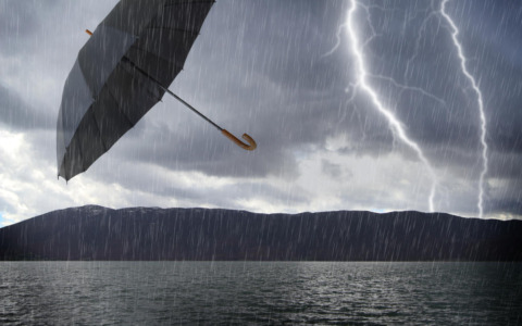 Toscana, codice giallo per temporali fino a venerdì 18